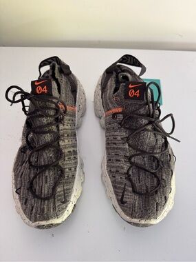 Nike space hippie 04 Grey Knit Sneakers with Orange Accents